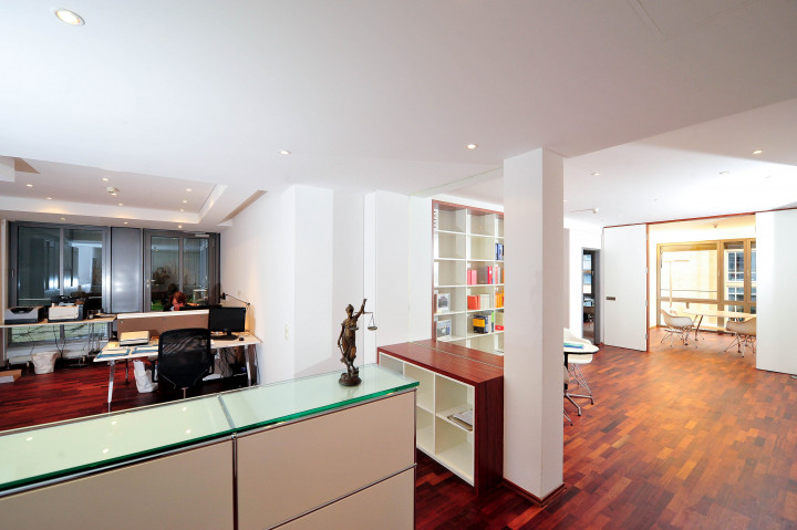 Räumlichkeiten im Büro am Neuen Wall Räumlichkeiten im Büro am Neuen Wall